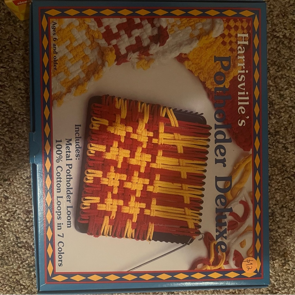 Harrisville Potholder Deluxe Kit - Red, Yellow, White